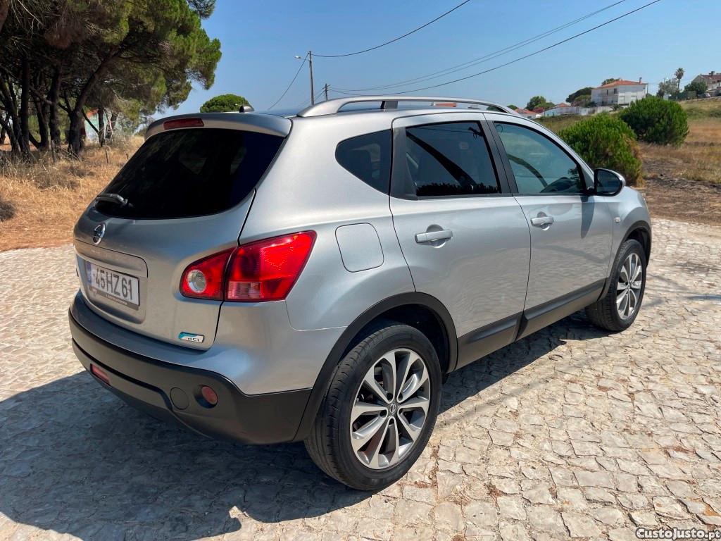 Nissan Qashqai 1.5 DCI TEKNA PREMIUM NACIONAL - 09 — photo 3