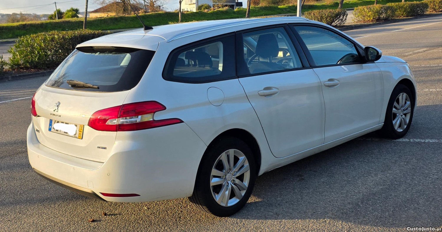 Peugeot 308 1.6 BlueHdi Style Nacional 1dono — fotografia 8
