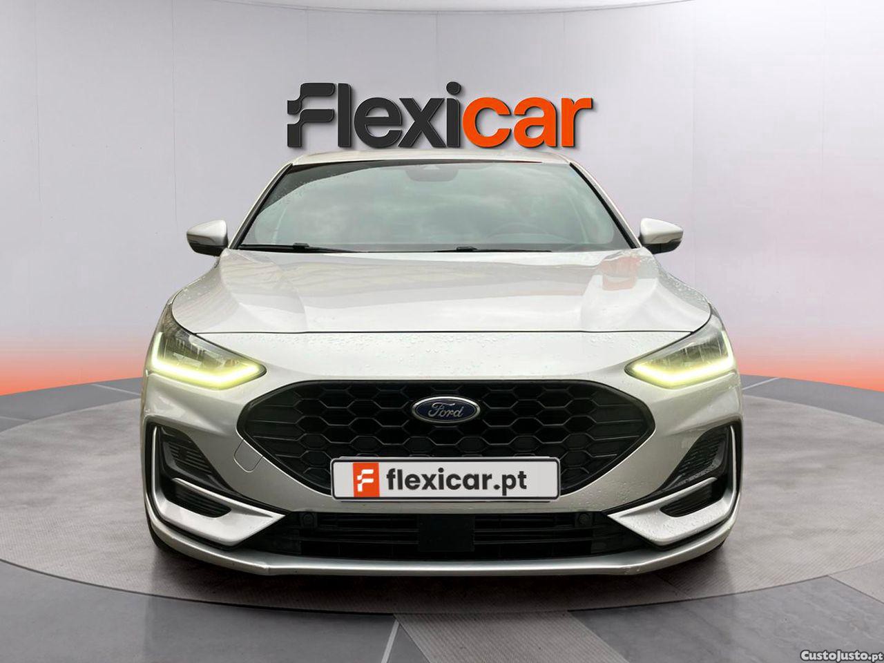 Ford Focus 1.0 EcoBoost MHEV ST-Line — fotografia 18