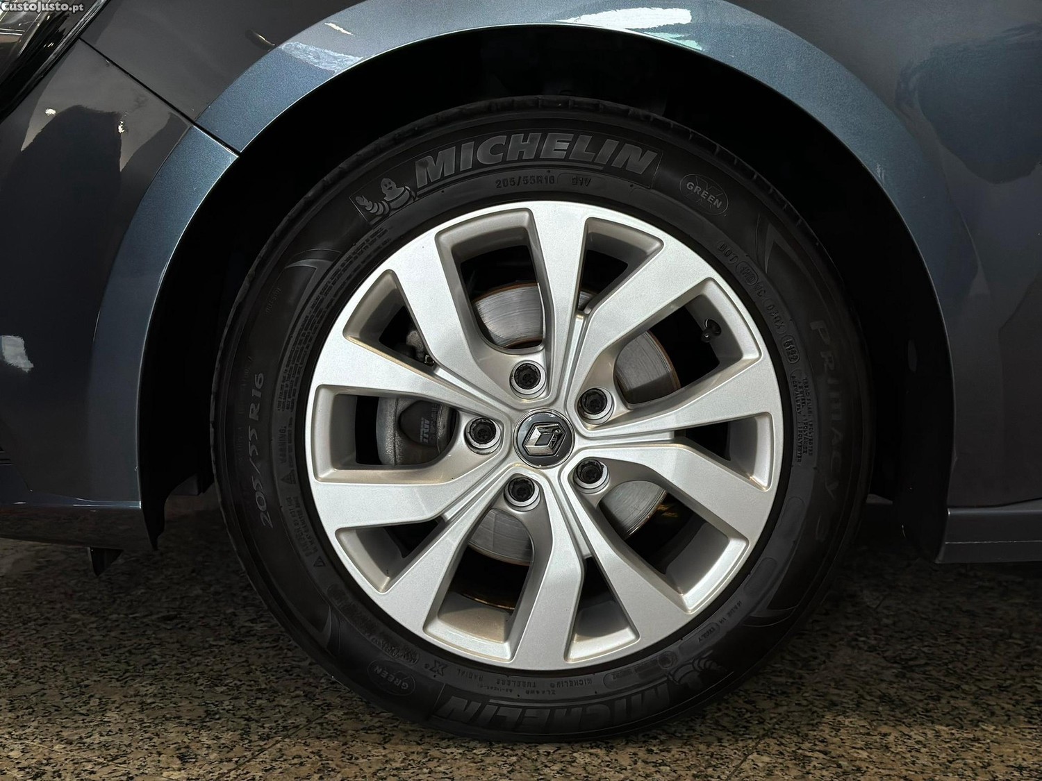 Renault Mégane 1.5 Blue dCi Limited - 18 — photo 5