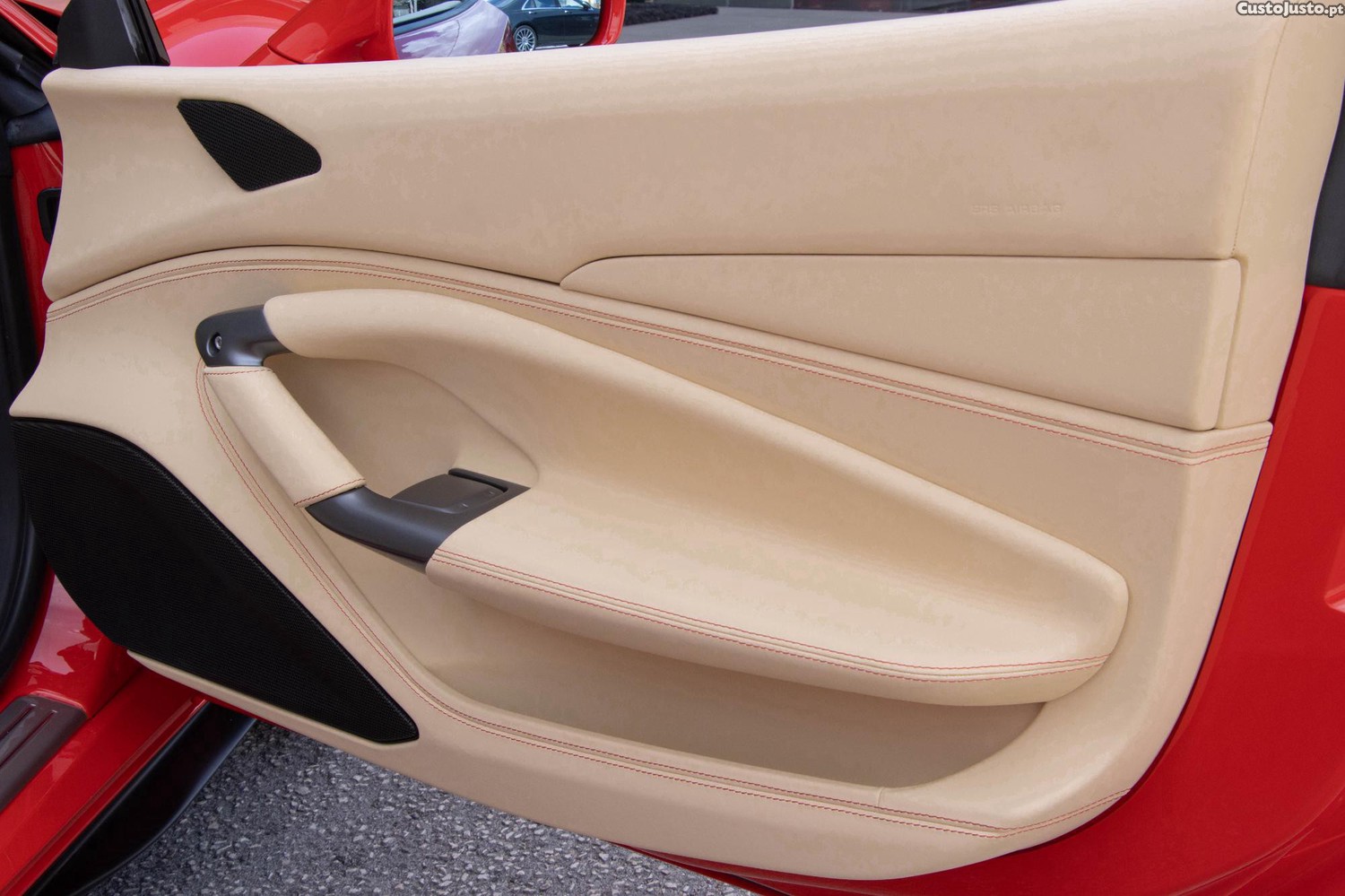 Ferrari F8 Spider V8 — fotografia 12