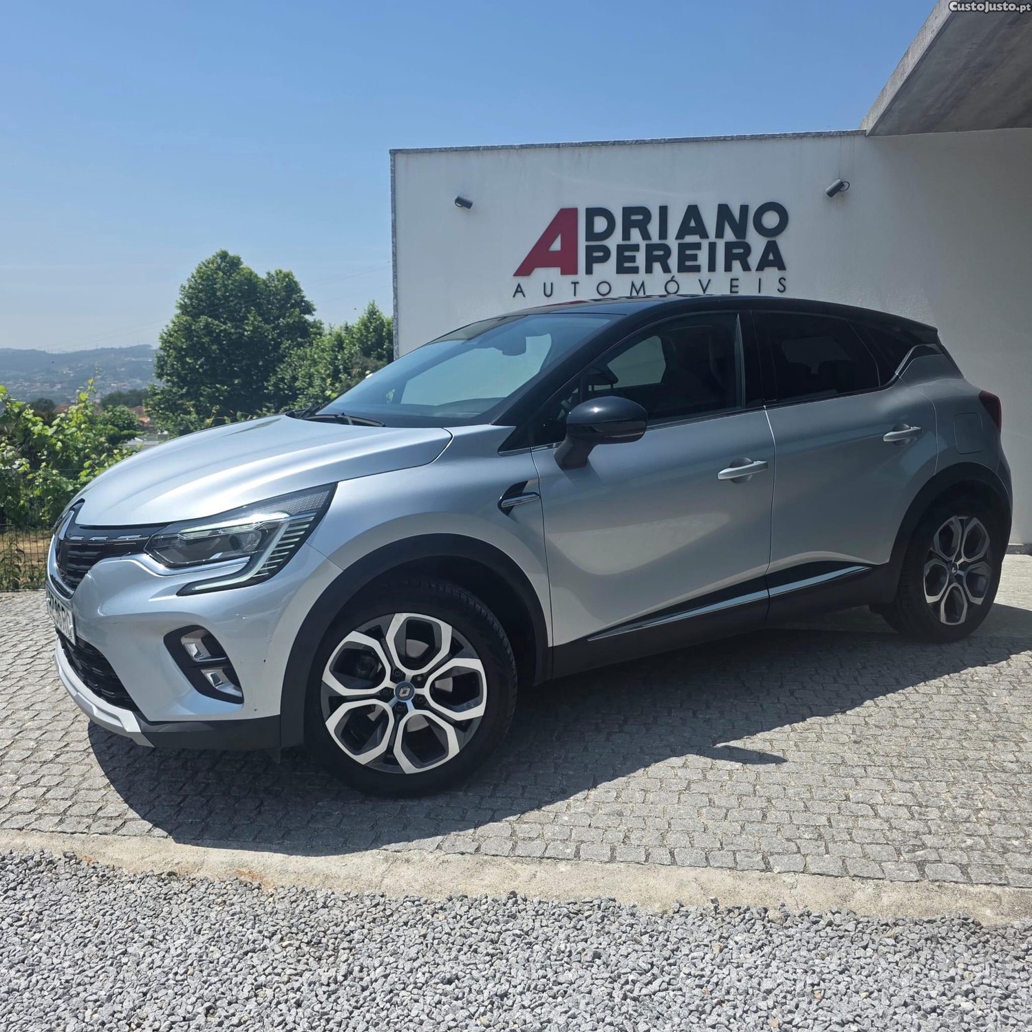 Renault Captur 1.6 E-Tech Plug-In Exclusive — fotografia 13