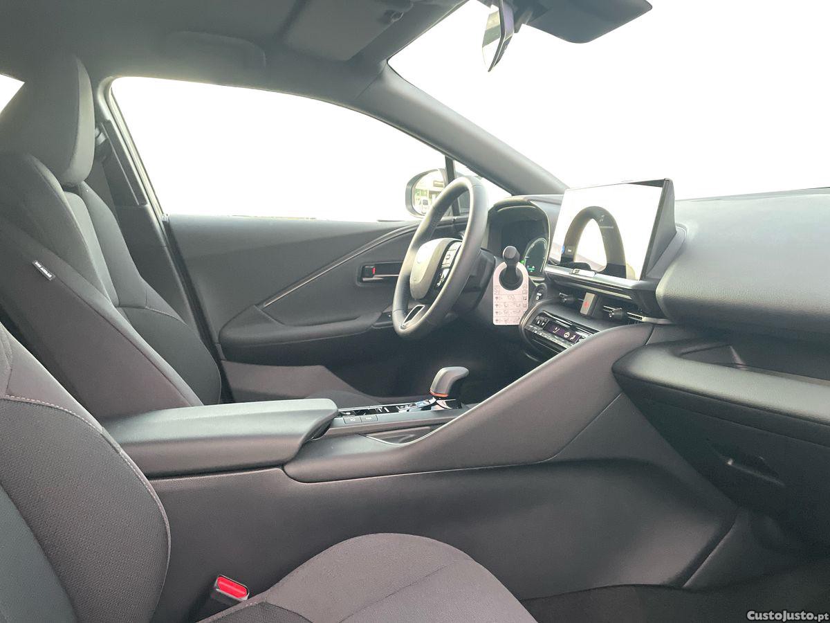 Toyota C-HR 2.0 HDF Plug-in Square Collection — fotografia 10