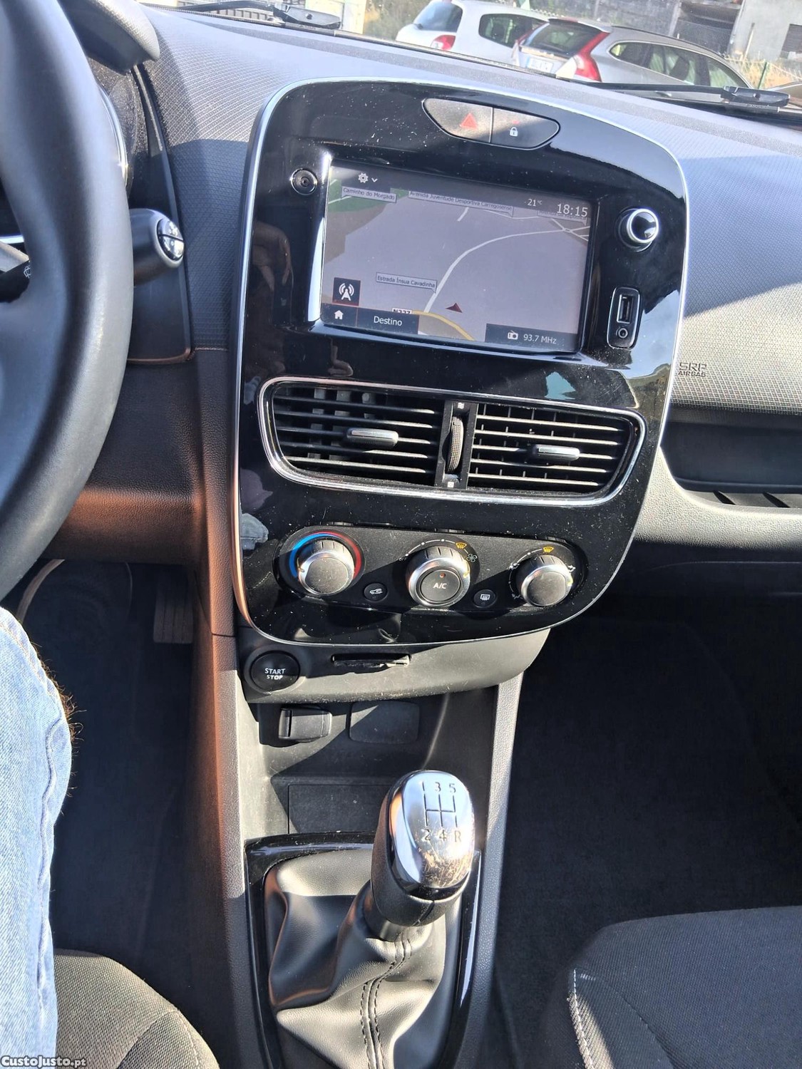 Renault Clio NACIONAL — fotografia 6