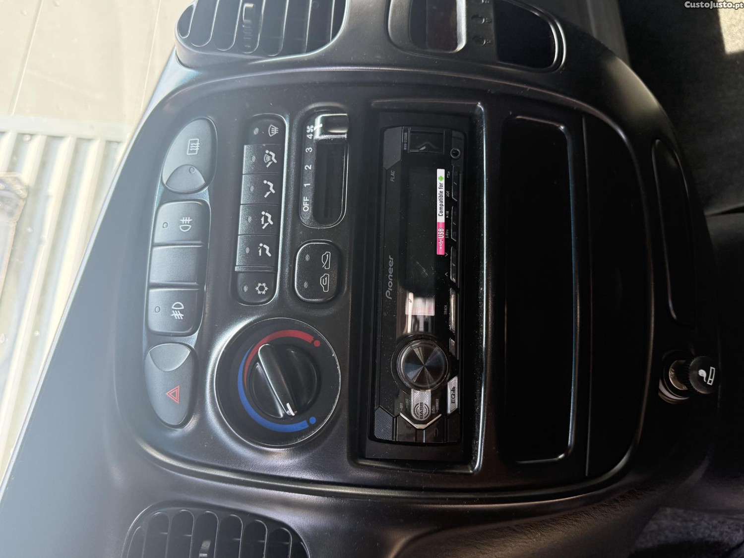 Hyundai H1 2.5 TD 9 LUGARES C/ AC — fotografia 7