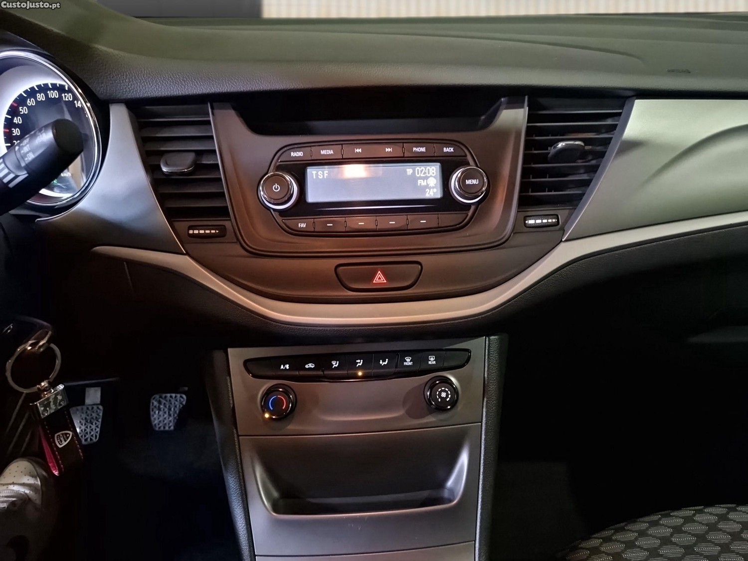Opel Astra ST 1.6 CDTI — fotografia 5