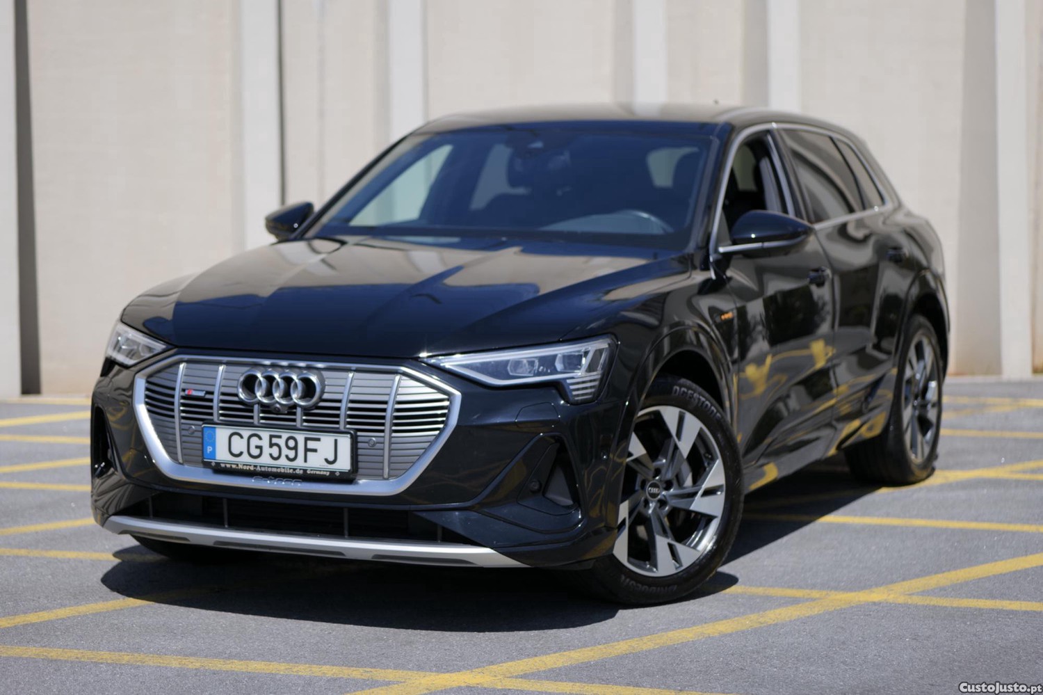 Audi e-tron 55 Quattro Sline — fotografia 4