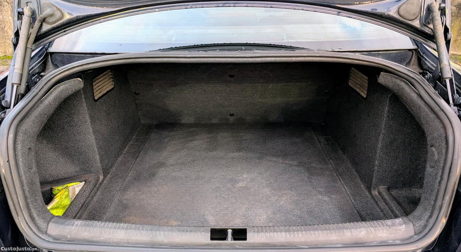 Audi A4 1.9 TDI Ambiente - Muito Bom - Oportunidade! — fotografia 3