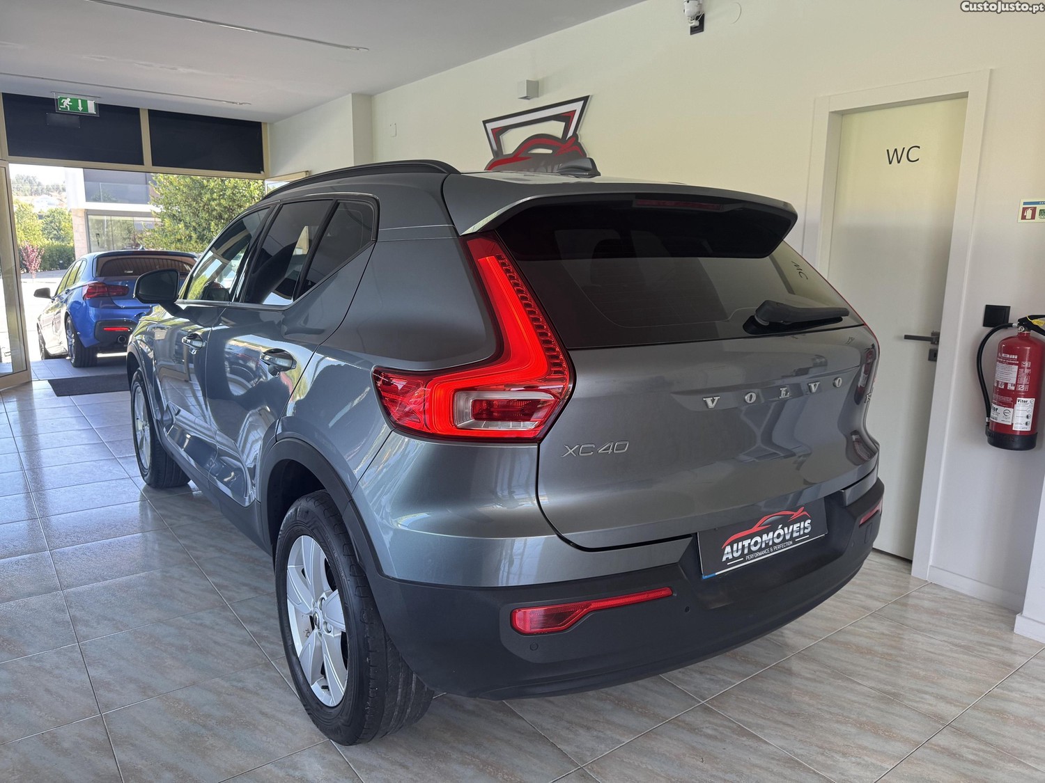 Volvo XC40 1.5 Turbo 155cv - 18 — photo 5