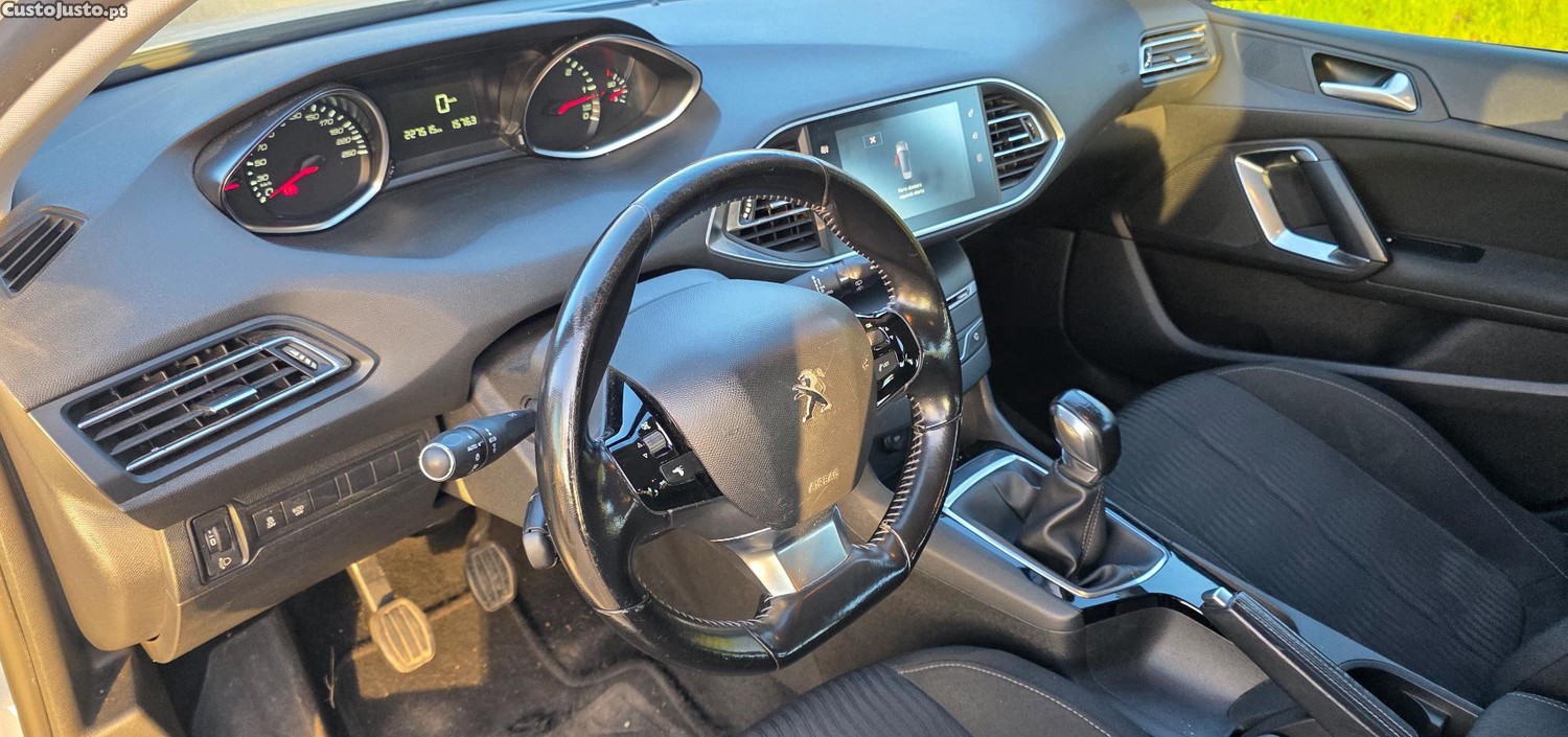 Peugeot 308 1.6 BlueHdi Style Nacional 1dono — fotografia 5