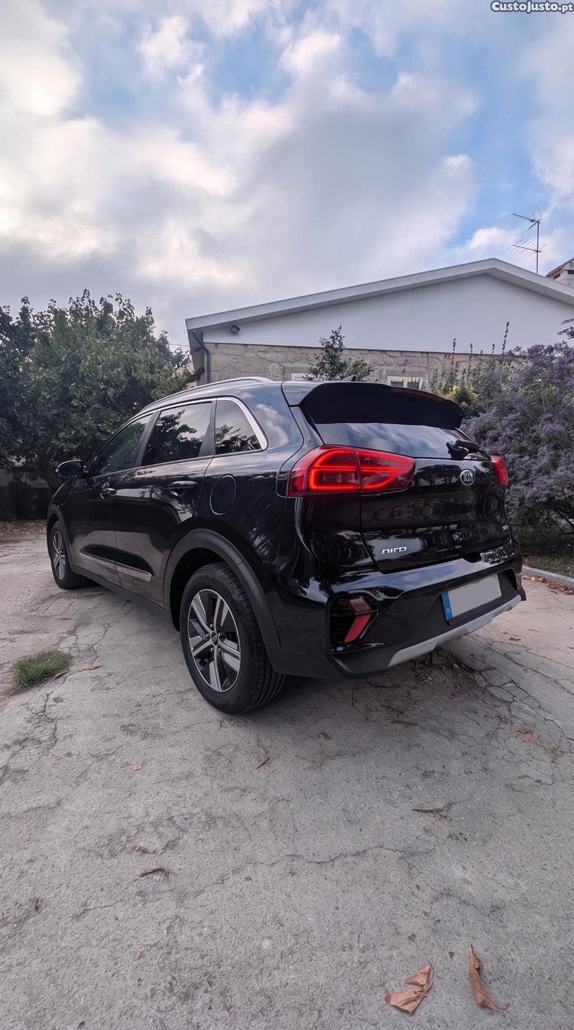 Kia Niro Kia Niro 1.6 GDi PHEV — photo 2