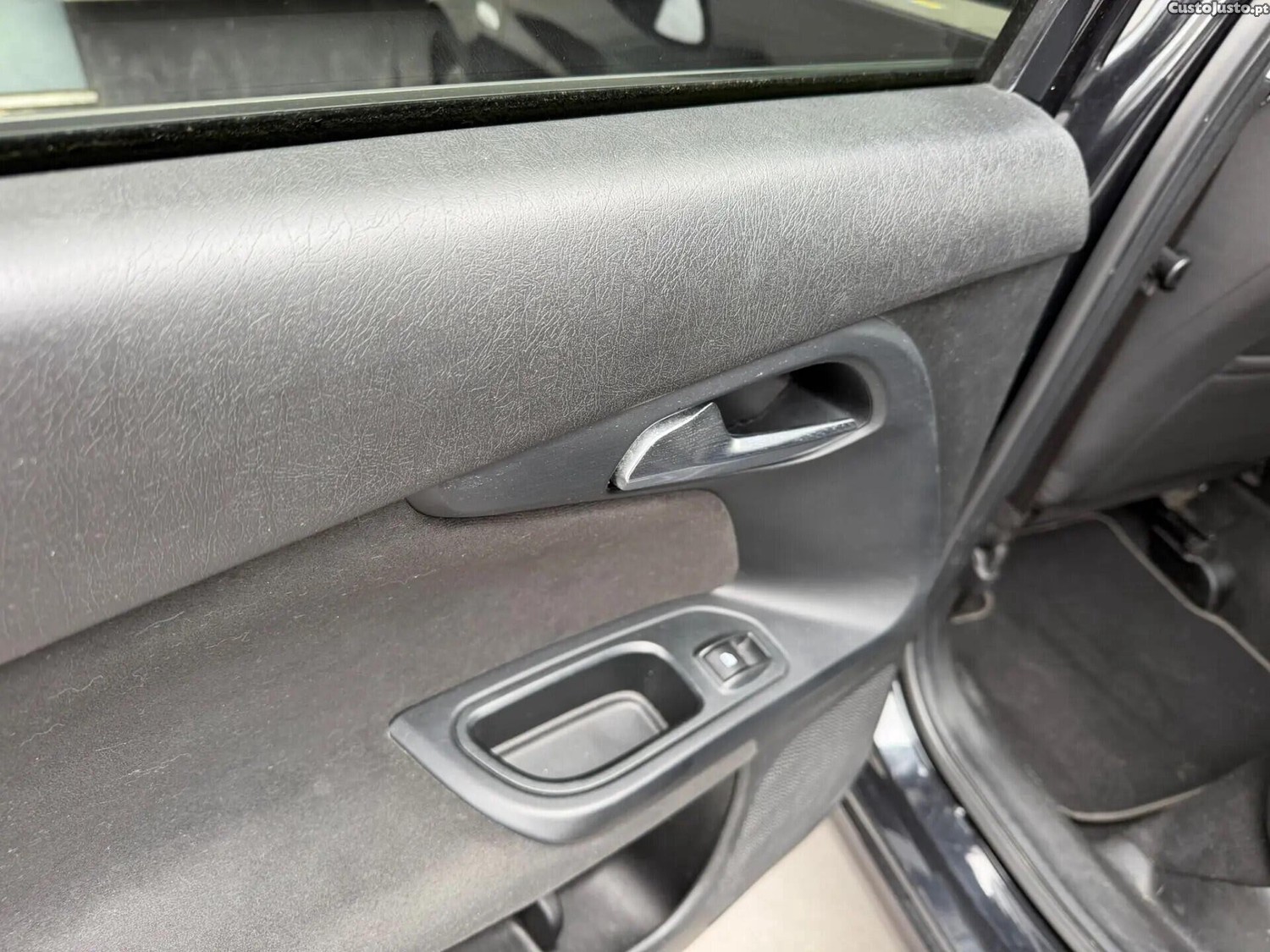 Fiat Tipo 1.3 Multijet City Life — fotografia 2