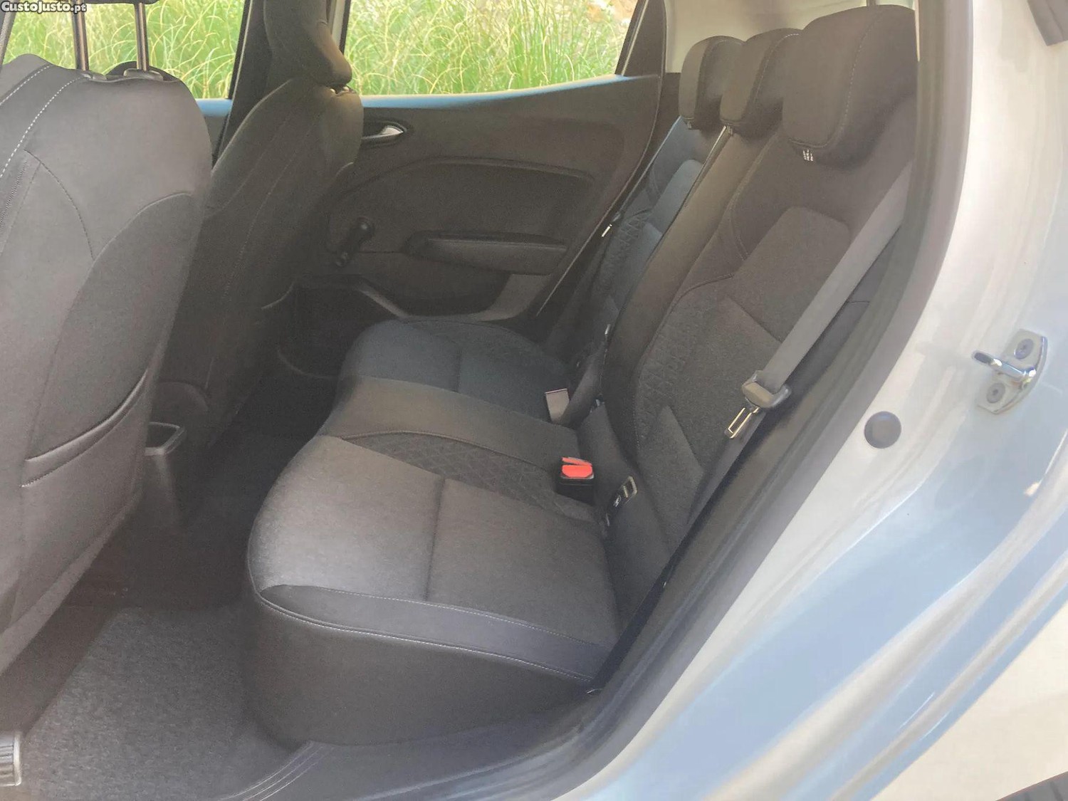 Renault Clio 1.0 TCe Evolution — fotografia 4