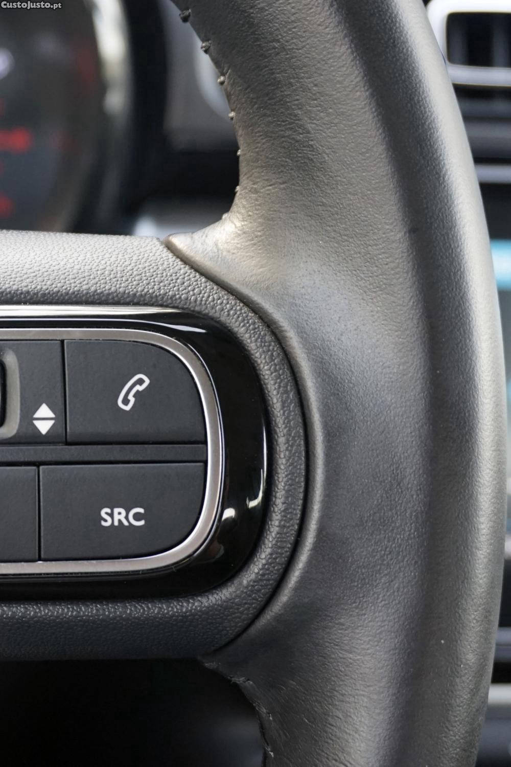 Citroën C3 1.2 PureTech Shine — fotografia 14