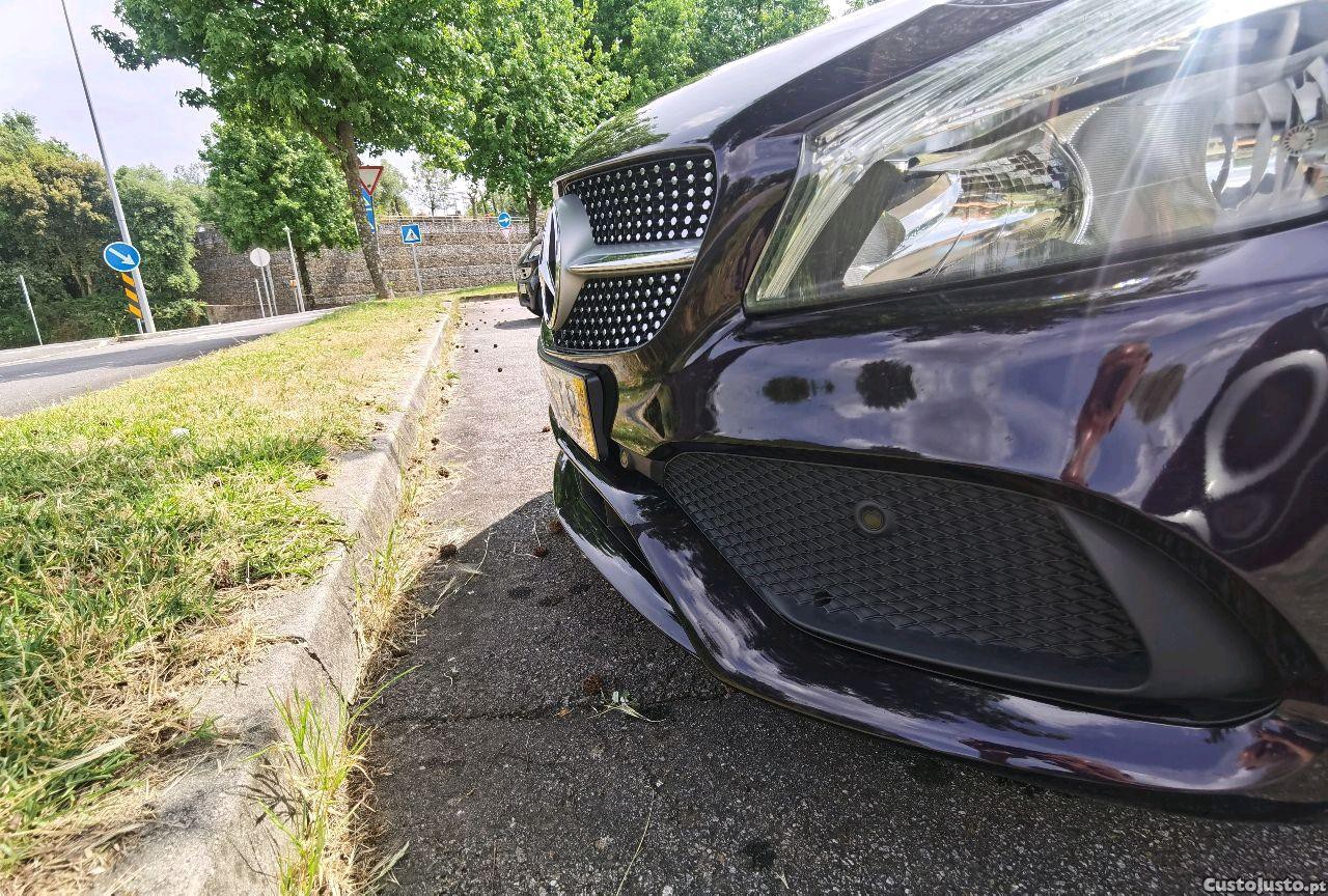 Mercedes-Benz A 180 A180d AMG Line ( 109CV ) — fotografia 10