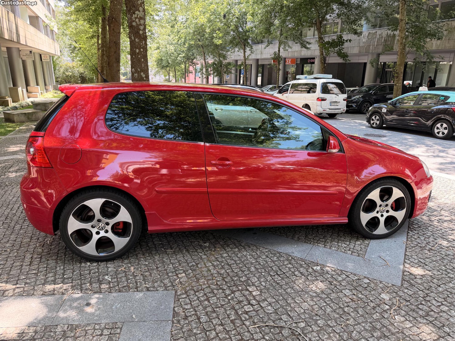 Volkswagen Golf 2.0 GTi — fotografia 18