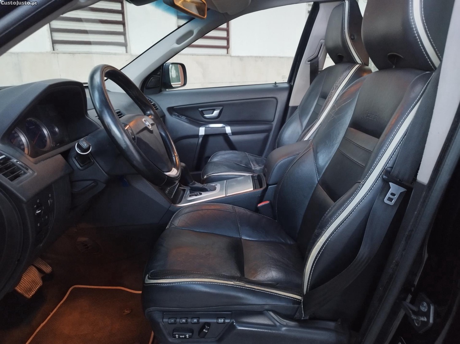 Volvo XC90 2.4 D5 7L R-Design AWD — photo 5