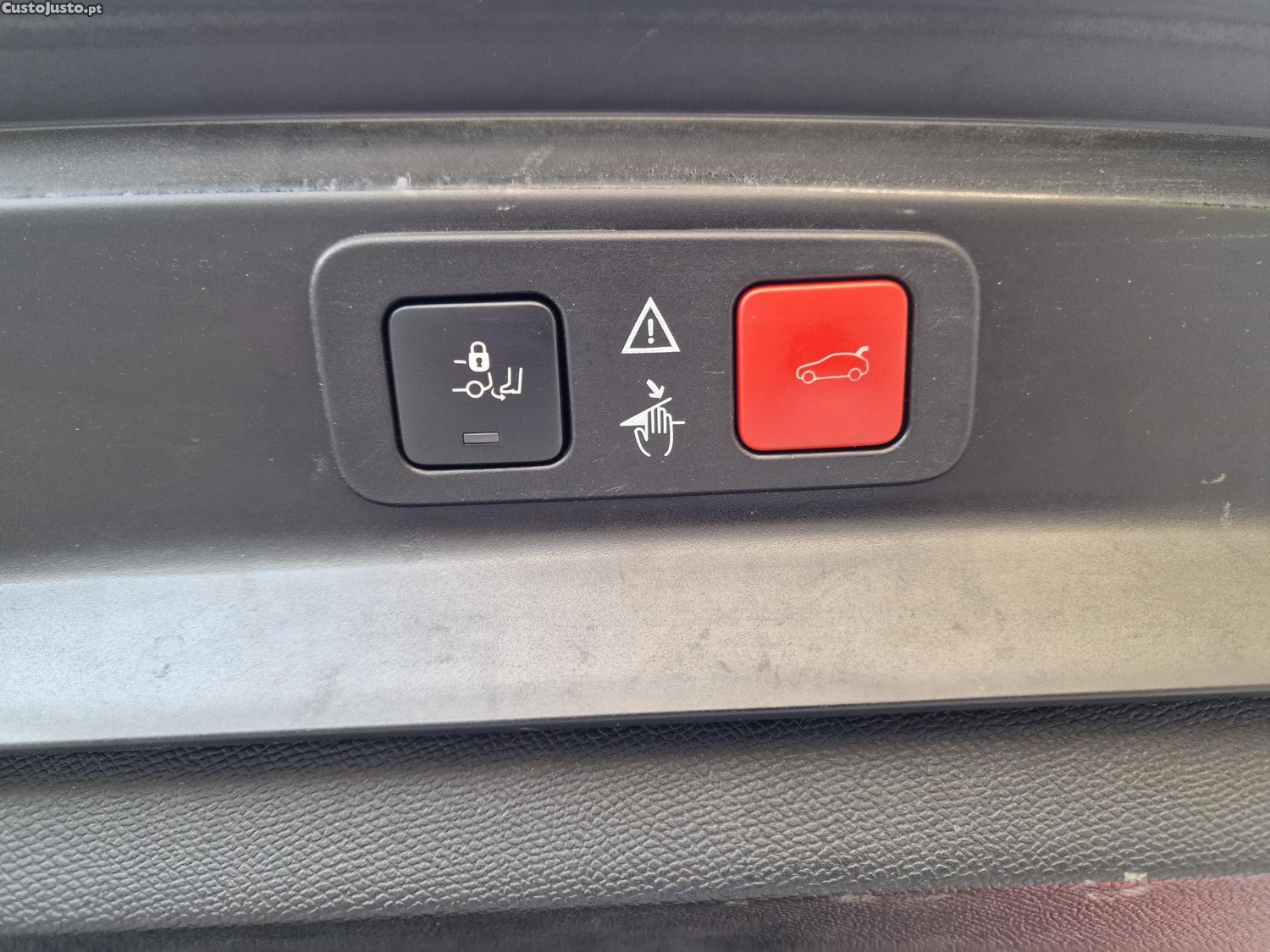 Peugeot 5008 1.2 Puretech Allure teto panoramico — fotografia 9