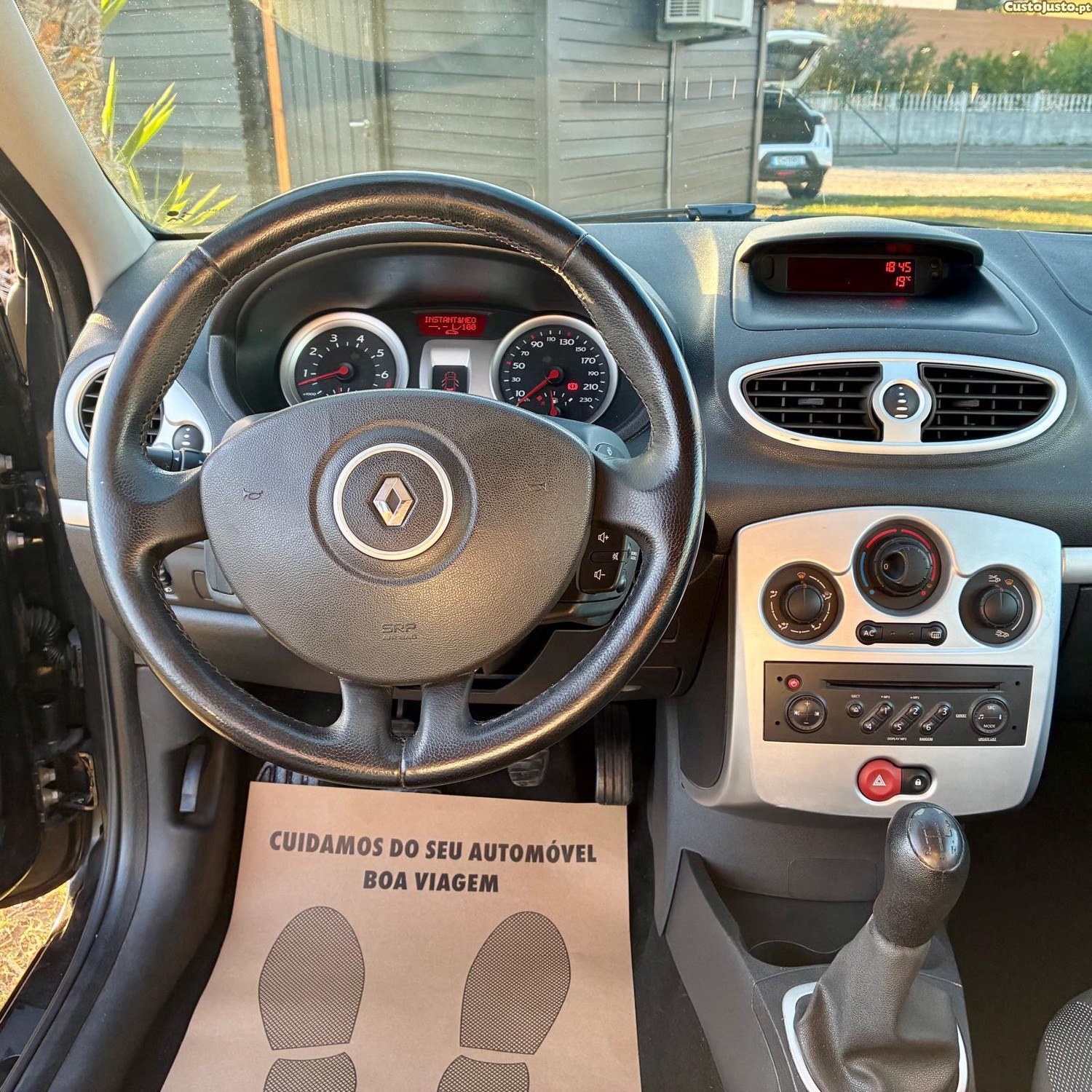 Renault Clio 1.2 Rip Curl · Nacional — photo 5