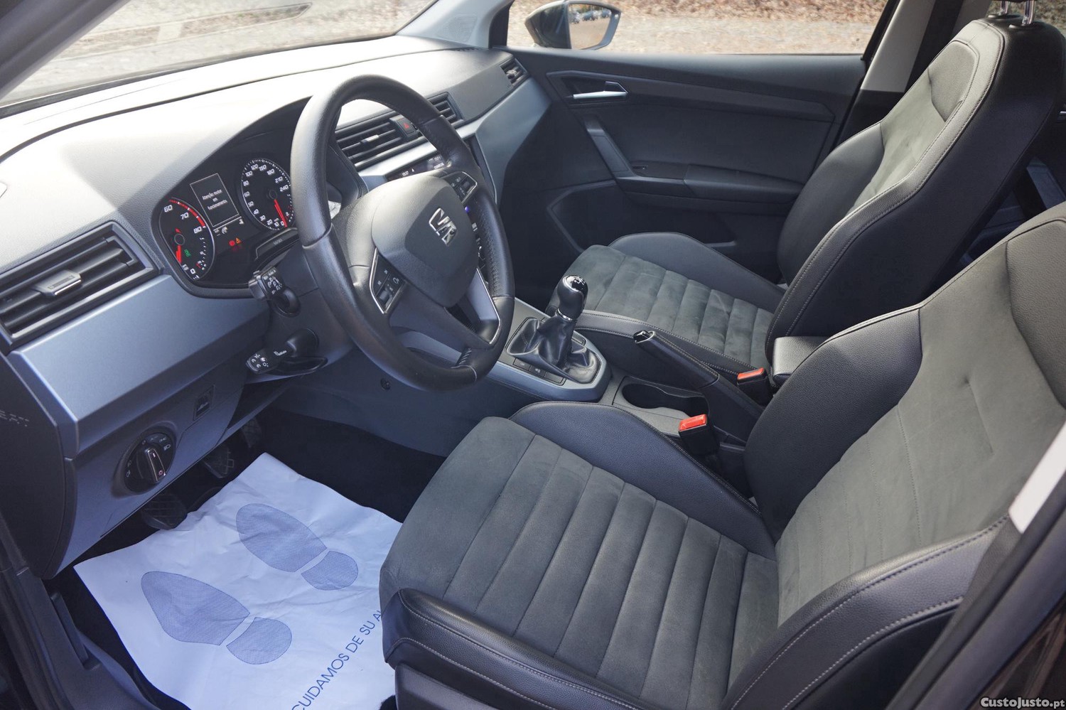 SEAT Arona 1.0 TGI XCELLENCE — fotografia 2