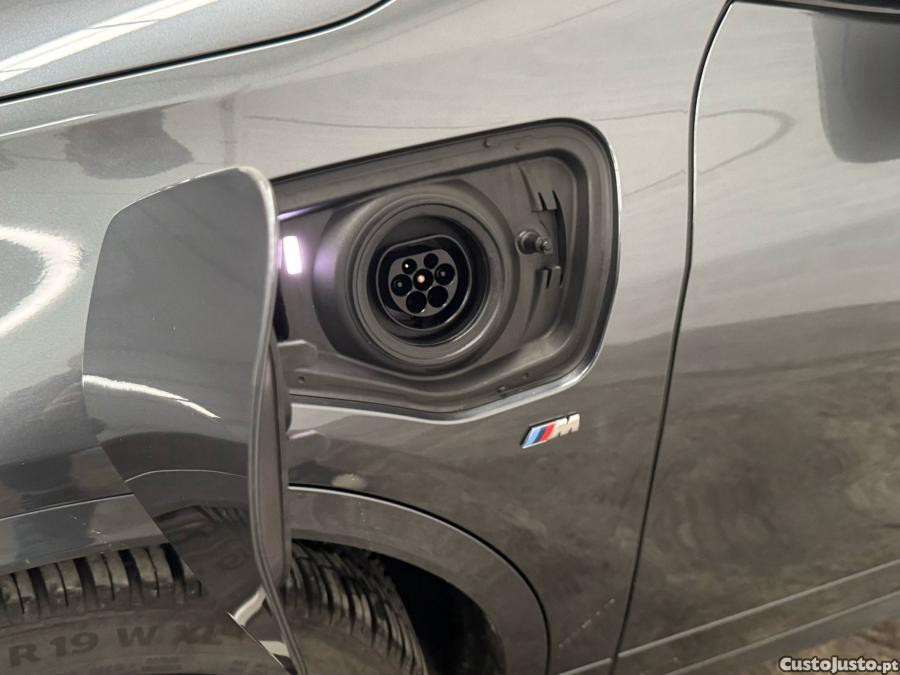 BMW X2 25 e xDrive X Pack M — fotografia 12