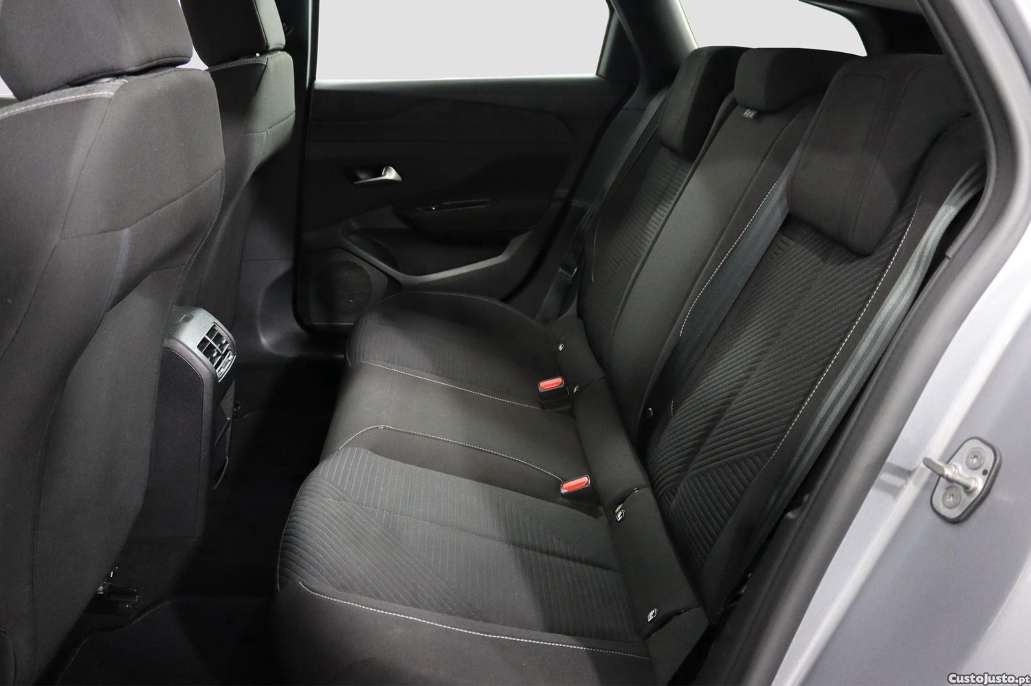 Peugeot 308 SW - 1.2 PureTech S&S EAT8 Active Pack — fotografia 3