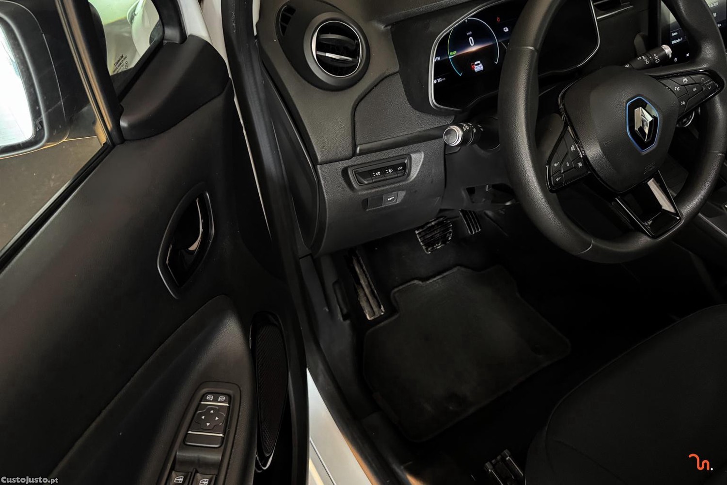 Renault Zoe Life c/ bateria própria — fotografia 6