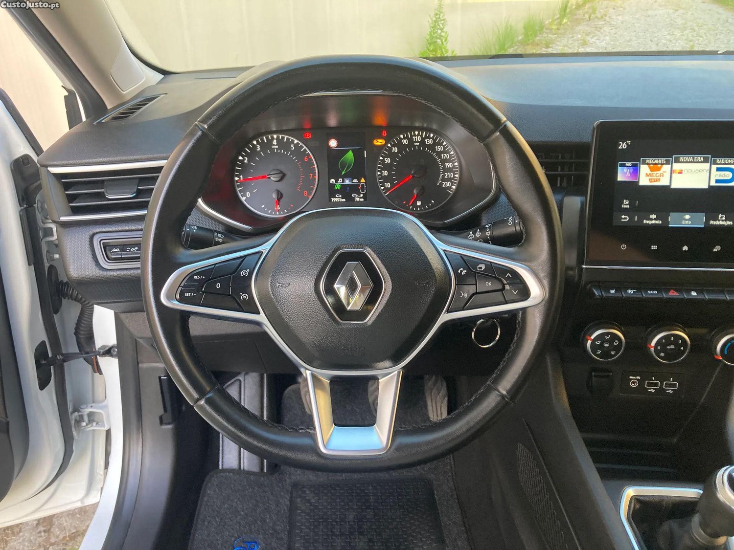 Renault Clio 1.0 TCe Evolution — fotografia 21