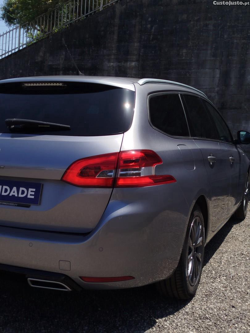 Peugeot 308 1.2 PureTech Style — fotografia 10