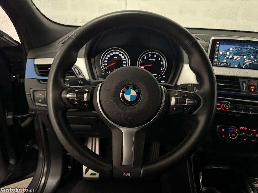 BMW X2 25 e xDrive X Pack M — fotografia 3