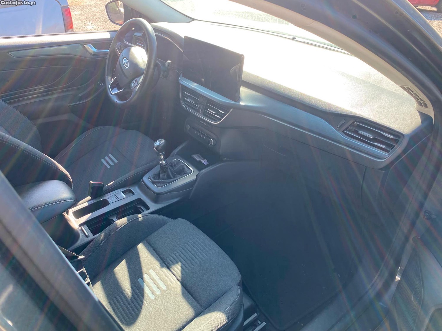 Ford Focus 1.0 Active X - 23 foto 4