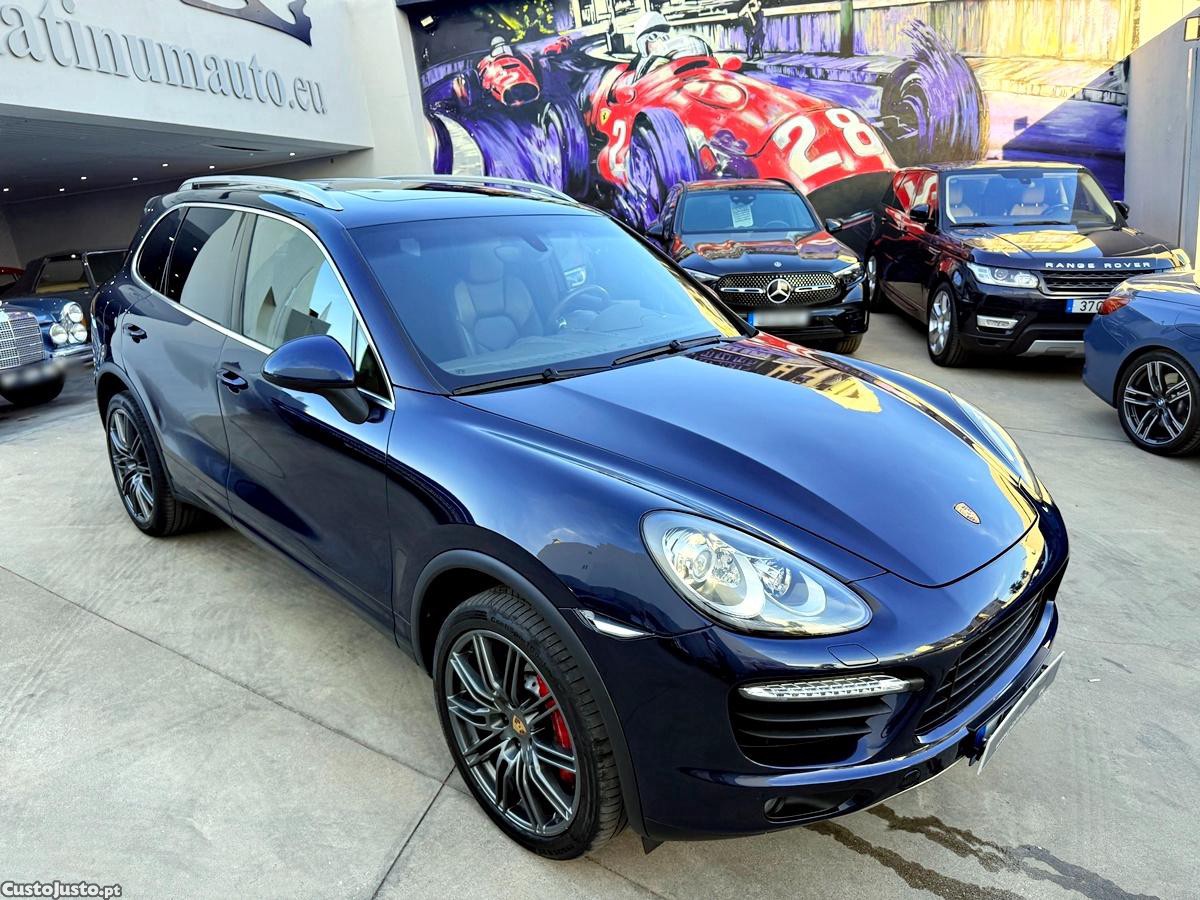 Porsche Cayenne Turbo — fotografia 12