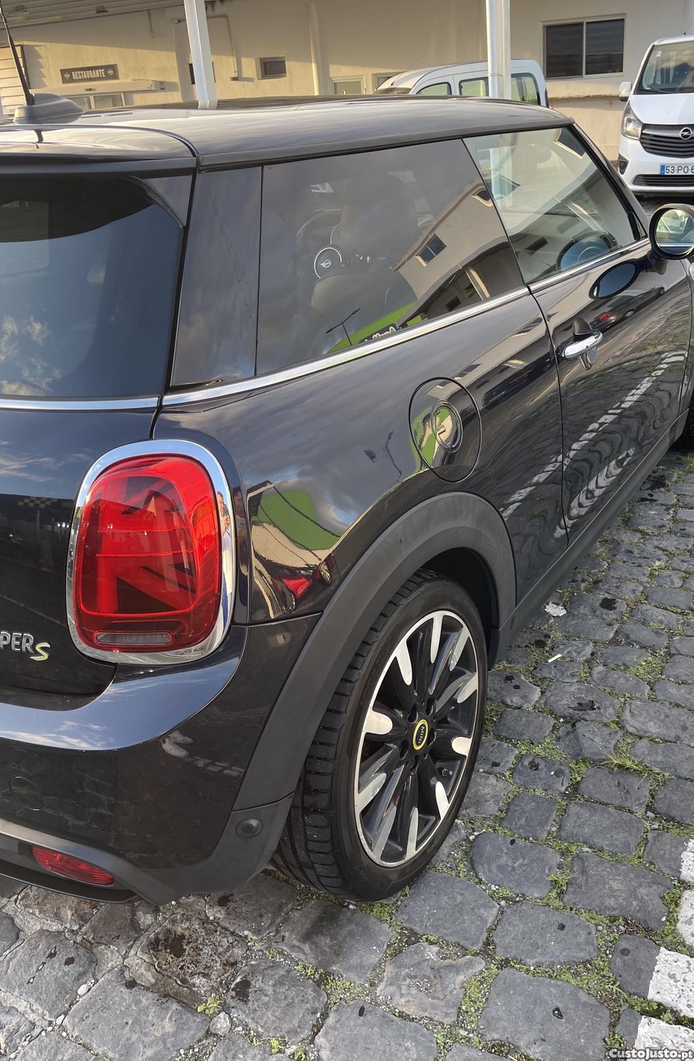 MINI Cooper SE 184 CV — fotografia 4