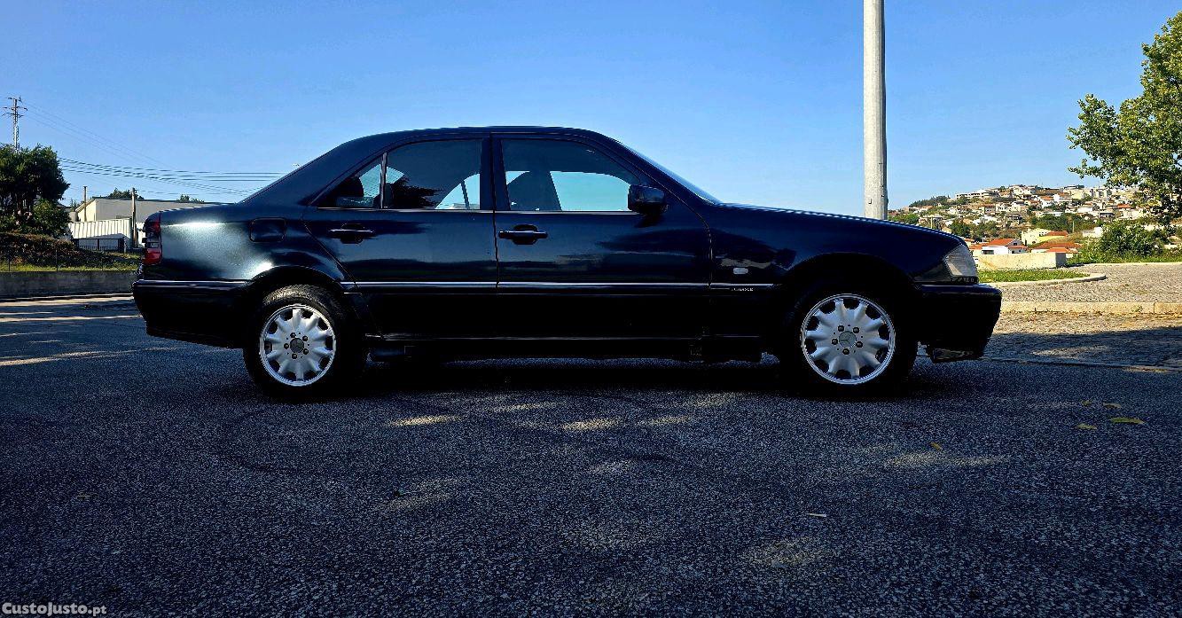 Mercedes-Benz C 220 Diesel Em Bom estado - 98 foto 3