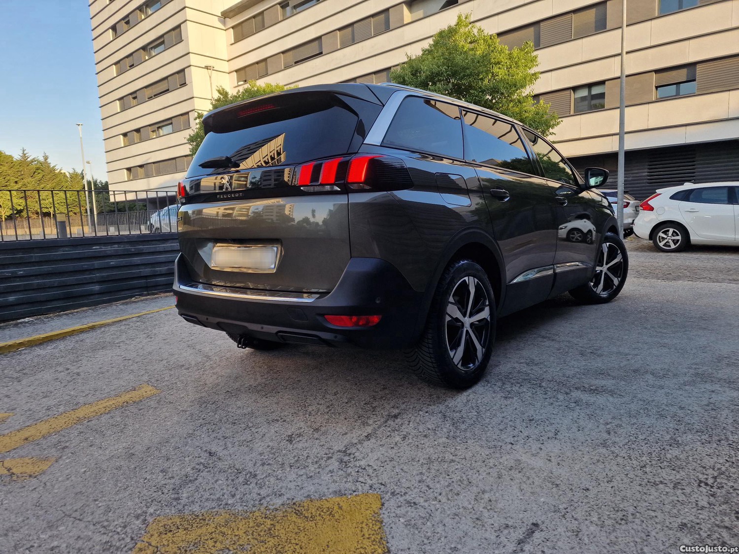Peugeot 5008 1.2 Puretech Allure teto panoramico — fotografia 13