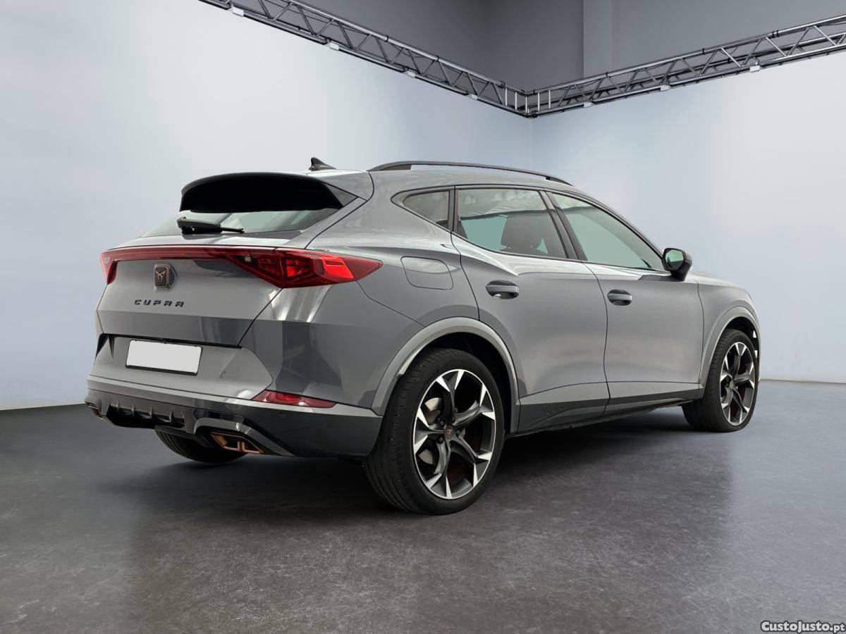 CUPRA Formentor 1.4 e-Hybrid V DSG6 - 24 — photo 2