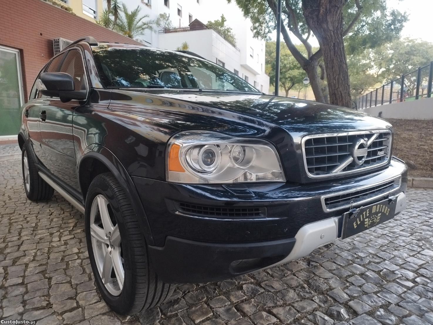 Volvo XC90 2.4 D5 7L R-Design AWD — photo 2