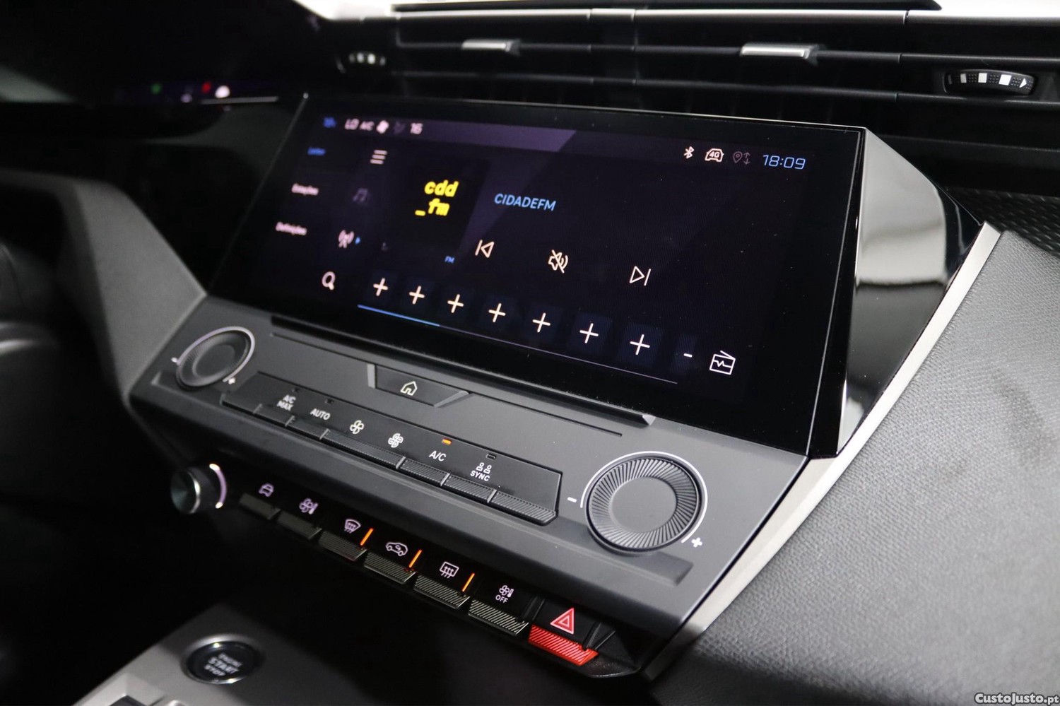 Peugeot 308 SW - 1.2 PureTech S&S EAT8 Active Pack — fotografia 11