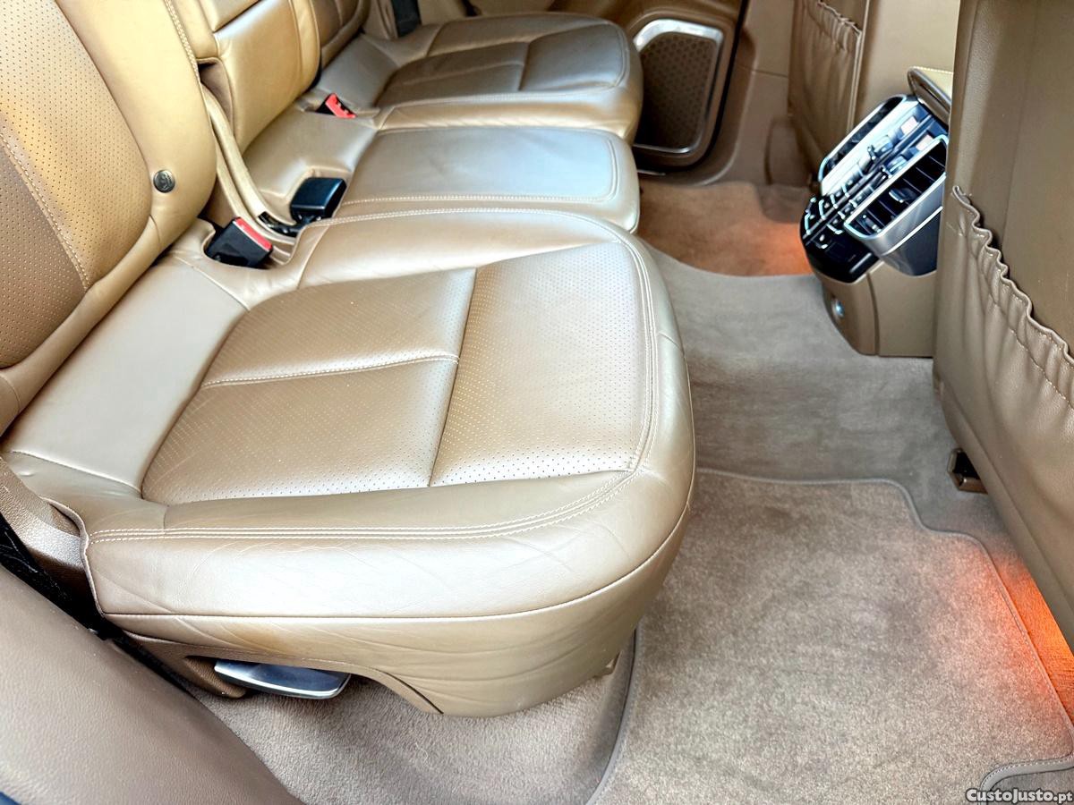 Porsche Cayenne Turbo — fotografia 30