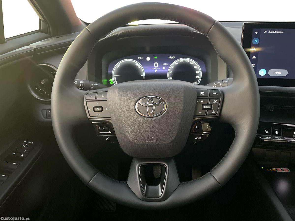 Toyota C-HR 2.0 HDF Plug-in Square Collection — fotografia 4