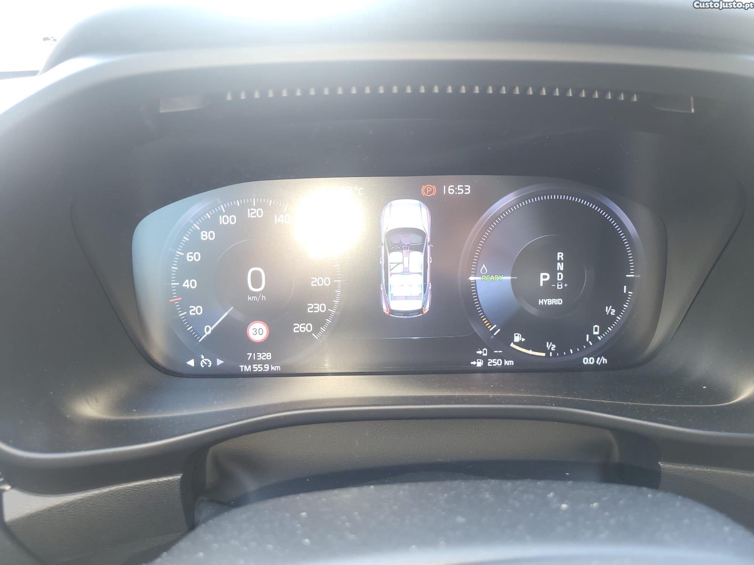 Volvo XC40 t5 Plug-in Recharge R-Design (262 CV) - 22 — photo 5
