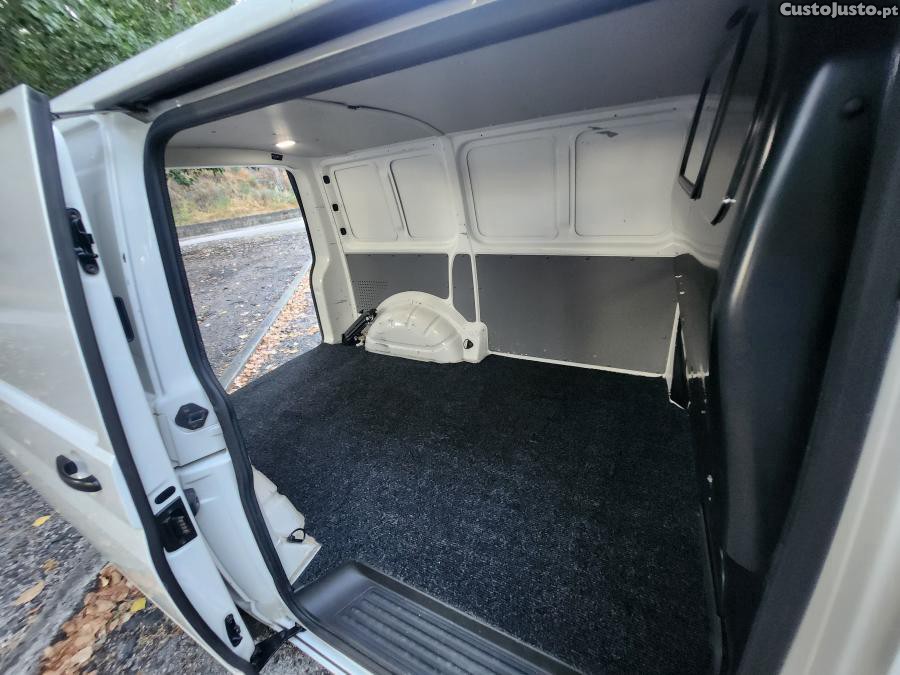 Volkswagen Transporter Com IVA dedutível — fotografia 3