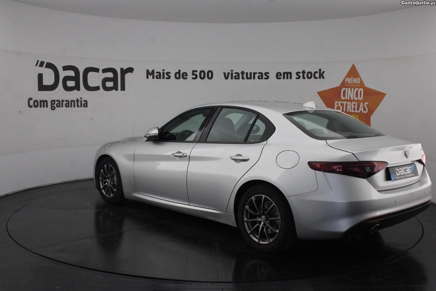 Alfa Romeo Giulia 2.2D — fotografia 37