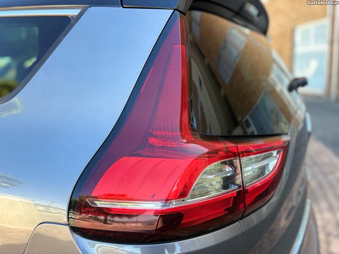 Renault Grand Scénic 1.5 dci Bose Edition — fotografia 12
