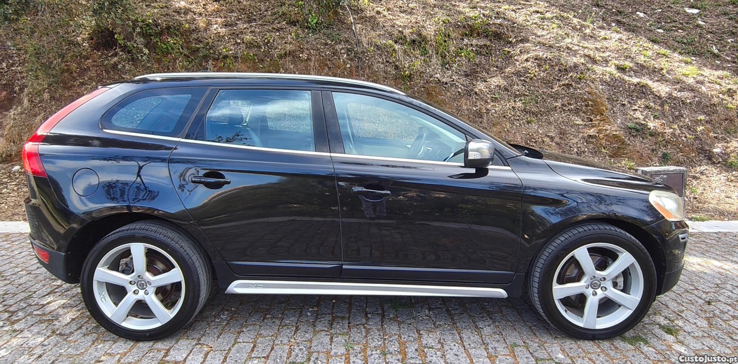 Volvo XC60 2.0 D4 163CV R-Design - 12 — photo 5