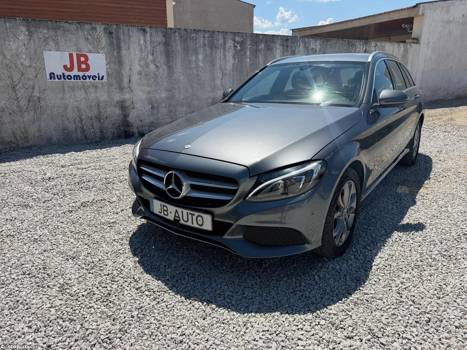 Mercedes-Benz C 220 d Avantgarde Aut. — fotografia 13