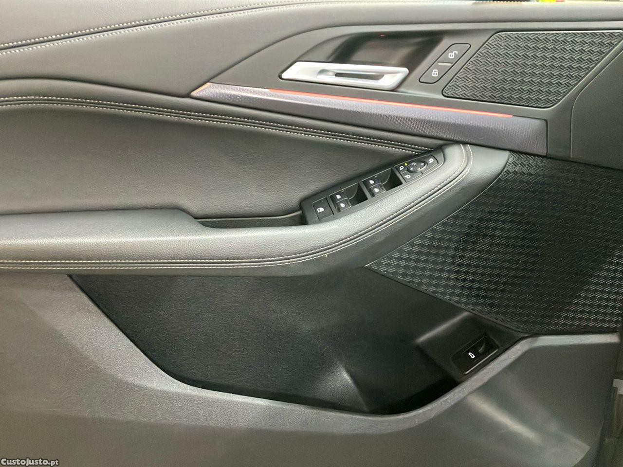 BMW 218 Active Tourer d Pack M Auto — fotografia 5