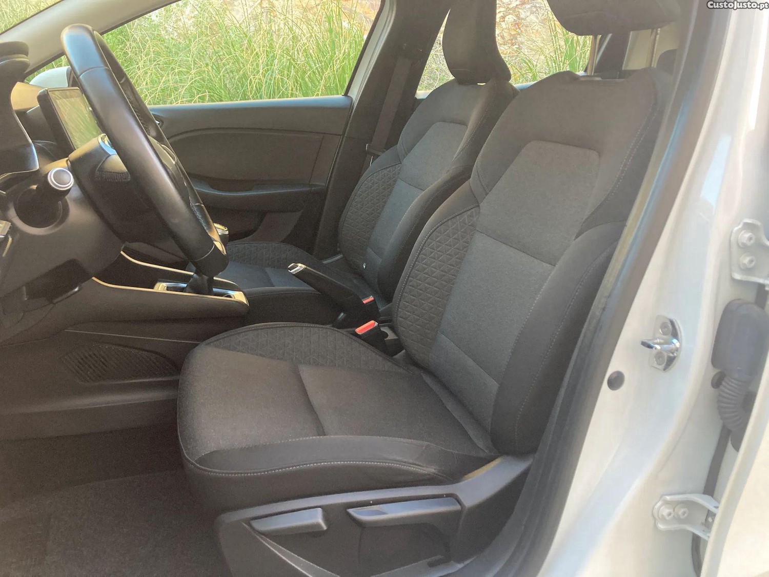 Renault Clio 1.0 TCe Evolution — fotografia 5