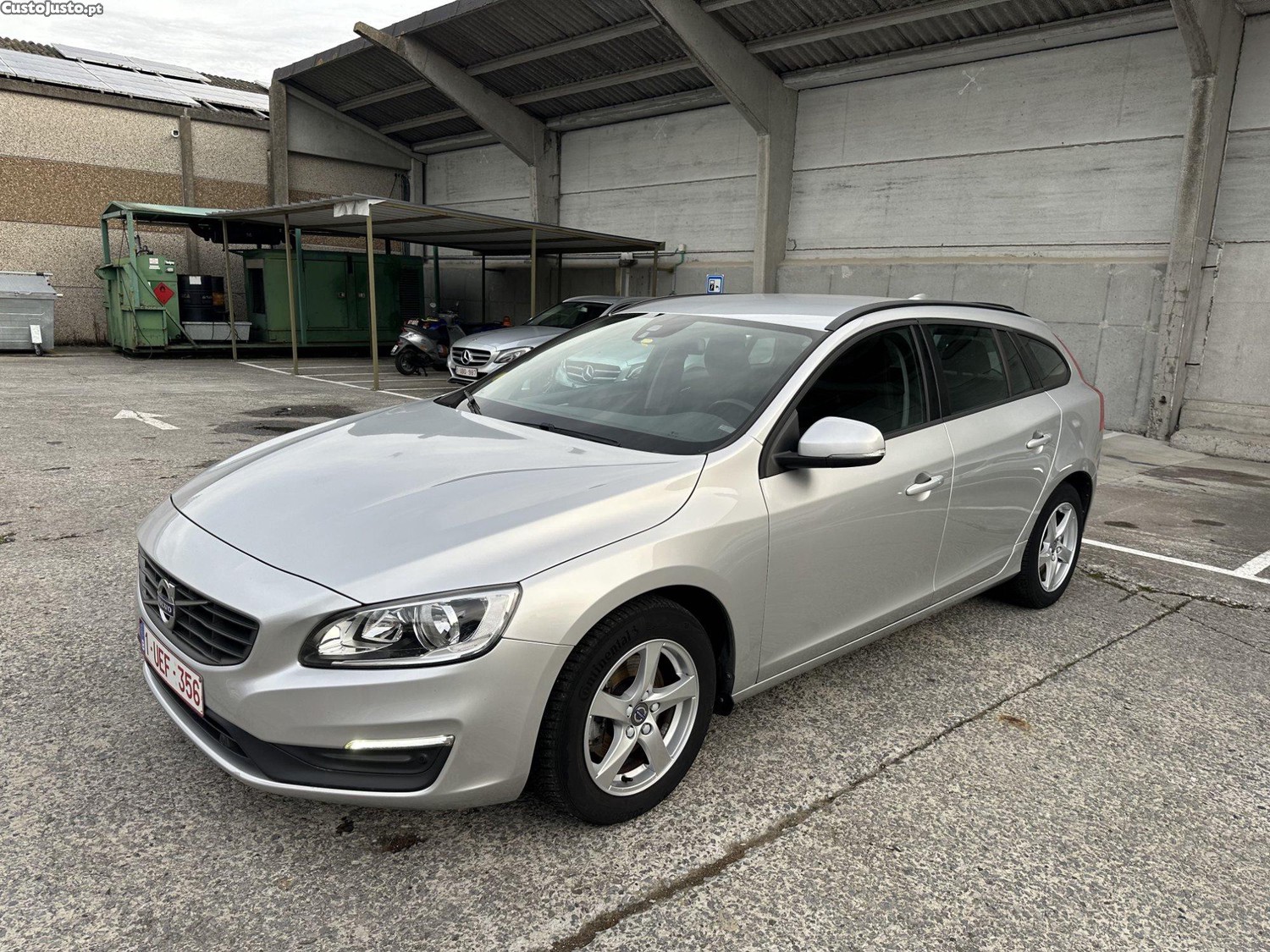 Volvo V60 D2 Kinetic — fotografia 5