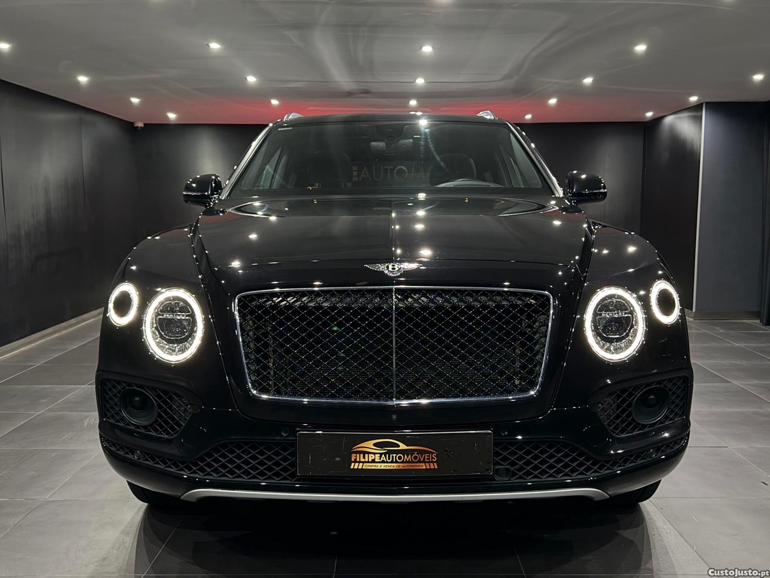 Bentley Bentayga 4.0 V8 - 17 — photo 2